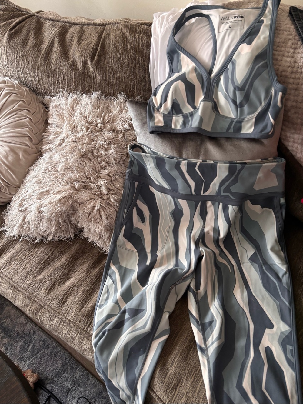 Women's Blue/greenish & White Patterned Sports Bra and legging set